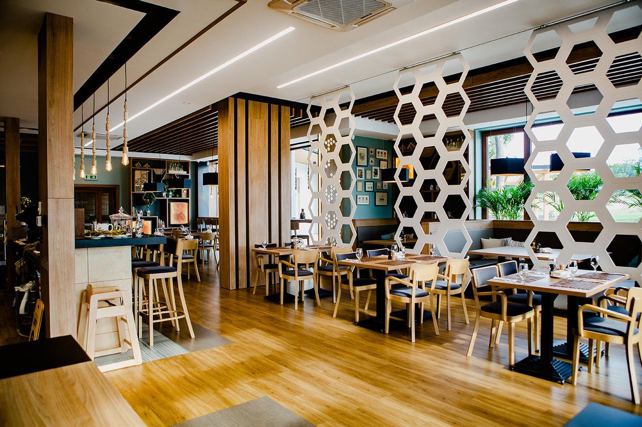 Bulwary Biznes Acomodação com café da manhã Mielec Exterior foto